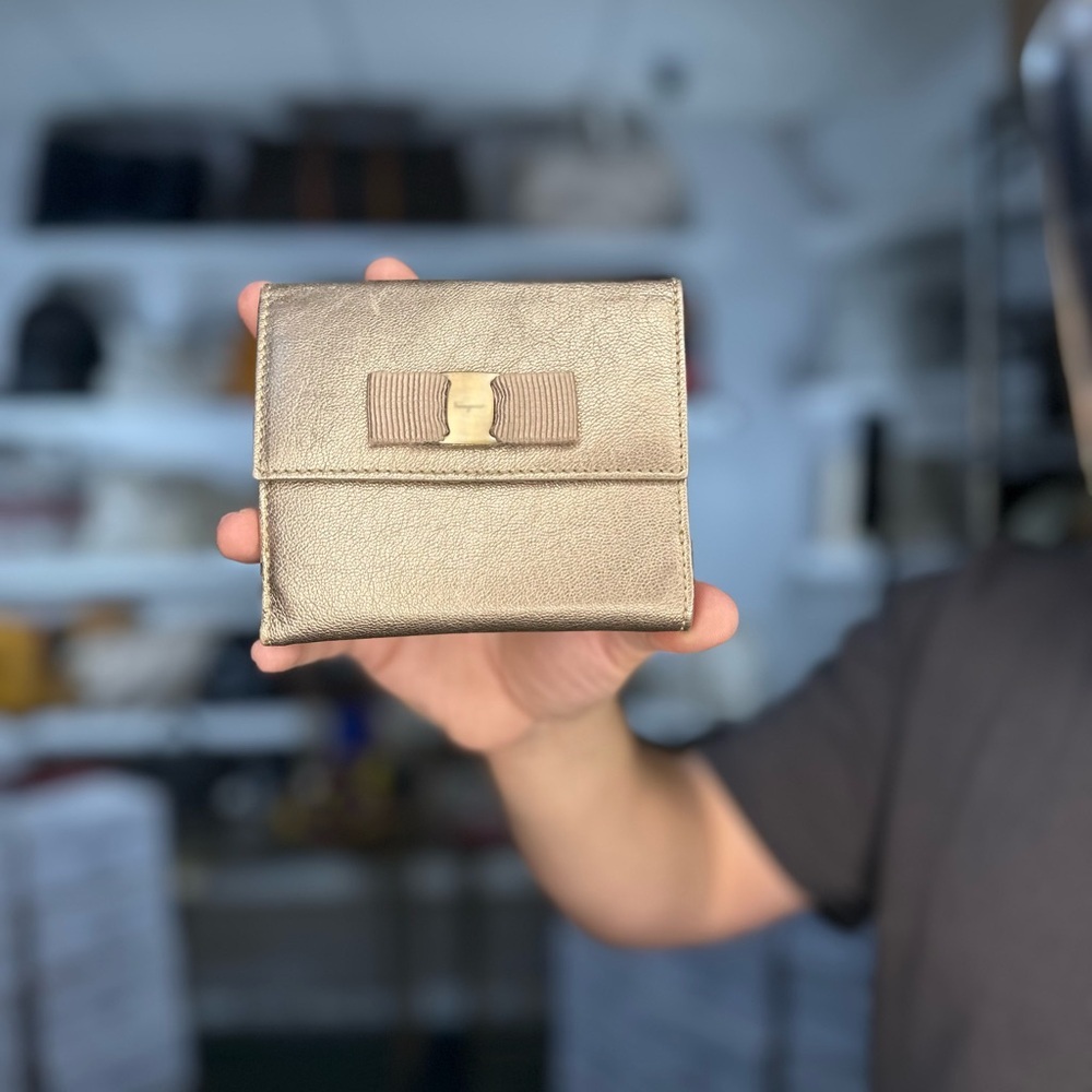 FERRAGAMO METALLIC COMPACT WALLET